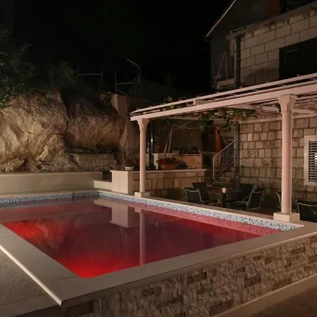 Kusalo - Double With Patio And Shared Bathroom Dubrownik